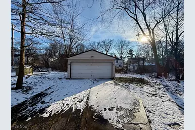 17404 Throckley Avenue, Loveland, OH 44128 - Photo 39