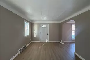 17404 Throckley Ave, Loveland, OH 44128 - Photo 7