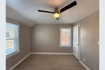 17404 Throckley Avenue, Loveland, OH 44128 - Photo 29