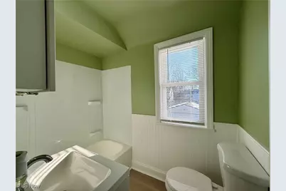 17404 Throckley Avenue, Loveland, OH 44128 - Photo 37