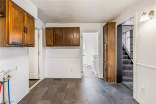 1024 W 54th St, Ashtabula, OH 44004 - Photo 5