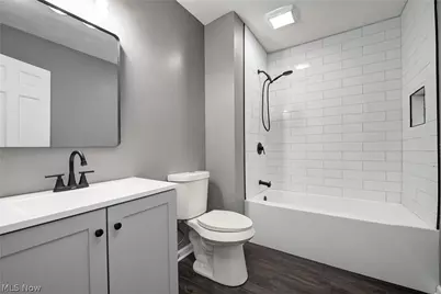 4829 Woodview Drive, Vermilion, OH 44089 - Photo 11