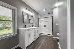 4829 Woodview Dr, Vermilion, OH 44089 - Photo 9