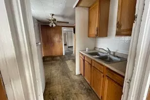 2402 14th St NE, Canton, OH 44705 - Photo 7
