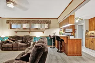 25550 Glenbrook Blvd, Euclid, OH 44117 - Photo 11