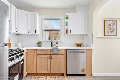 890 E 250th Street, Euclid, OH 44132 - Photo 13