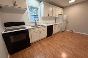 225 25th St NW, Barberton, OH 44203 - Photo 3