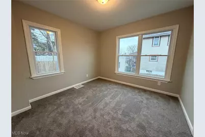 225 25th Street NW, Barberton, OH 44203 - Photo 7