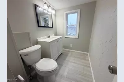 225 25th Street NW, Barberton, OH 44203 - Photo 11