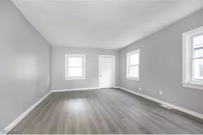 7805 Elton Avenue, Loveland, OH 44102 - Photo 3