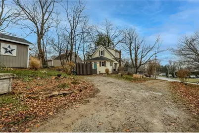51 Portage Lakes Drive, Akron, OH 44319 - Photo 21