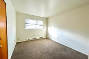 405 Colonial Dr, Steubenville, OH 43952 - Photo 13