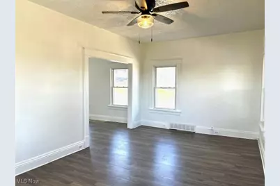 2454 Cleveland Avenue, Steubenville, OH 43952 - Photo 5