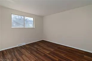 8671 Ashwood Dr, Strongsville, OH 44149 - Photo 21