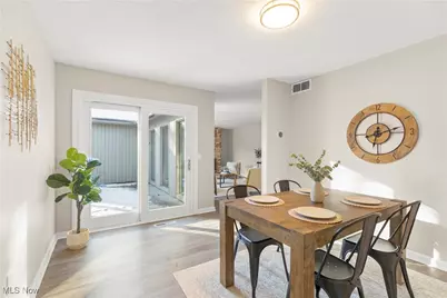 19341 Idlewood Trail, Strongsville, OH 44149 - Photo 11