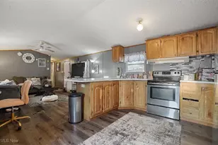 9978 Mordred Ln, Streetsboro, OH 44241 - Photo 11