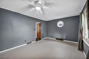 12908 Shadyway Rd, Garfield Heights, OH 44125 - Photo 9
