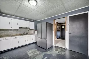 12908 Shadyway Rd, Garfield Heights, OH 44125 - Photo 13