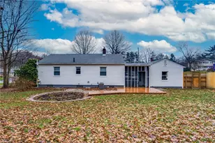 12855 Redwood Ave NW, Uniontown, OH 44685 - Photo 37