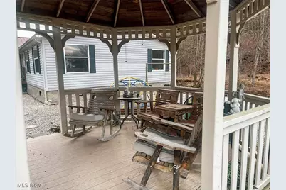 4362 Charleston Road, Gandeeville, WV 25243 - Photo 23
