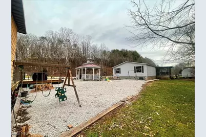 4362 Charleston Road, Gandeeville, WV 25243 - Photo 21