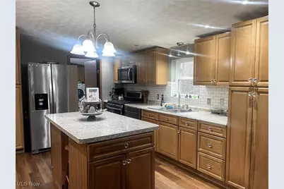 4362 Charleston Road, Gandeeville, WV 25243 - Photo 9