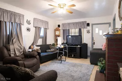 1325 Douglas Avenue, Youngstown, OH 44502 - Photo 3