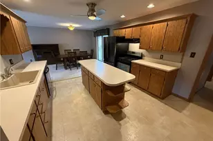 568 Lockport Ave SW, New Philadelphia, OH 44663 - Photo 7