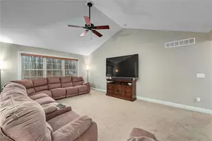 3654 Elizabeth Dr, Vermilion, OH 44089 - Photo 9