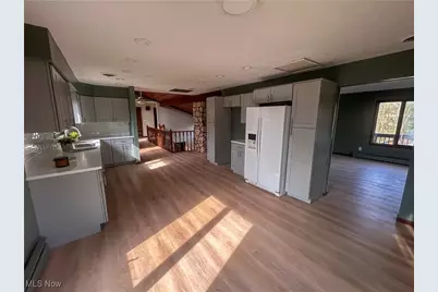 3013 Whispering Pines Drive, Canfield, OH 44406 - Photo 7