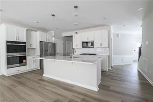 950-1 Memory Ln, Aurora, OH 44202 - Photo 5