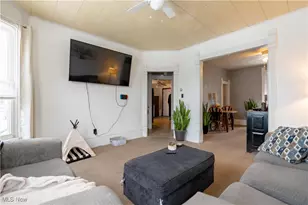 609 Lincoln Ave NW, Canton, OH 44708 - Photo 5