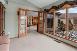 33025 Cobblestone Cir, North Ridgeville, OH 44039 - Photo 23