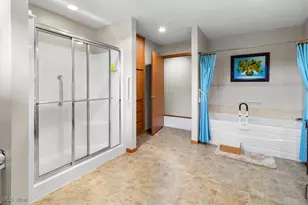 33025 Cobblestone Cir, North Ridgeville, OH 44039 - Photo 31