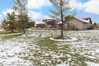 33025 Cobblestone Circle, North Ridgeville, OH 44039 - Photo 3