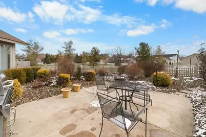 33025 Cobblestone Circle, North Ridgeville, OH 44039 - Photo 5
