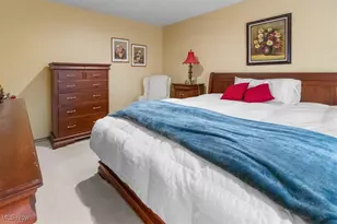 33025 Cobblestone Cir, North Ridgeville, OH 44039 - Photo 39