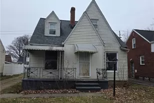 3852 Lee Heights Blvd, Loveland, OH 44128 - Photo 1