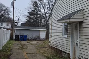 3852 Lee Heights Blvd, Loveland, OH 44128 - Photo 7