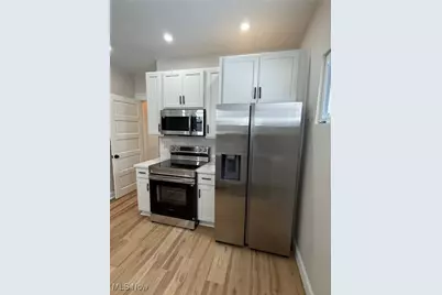 1381 E 110 Street, Loveland, OH 44106 - Photo 15