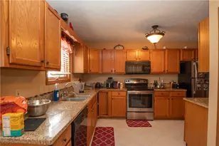 4839 Pond Dr NW, North Canton, OH 44720 - Photo 15