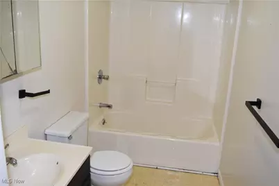 66345 McBride Hill Road, St Clairsville, OH 43950 - Photo 7