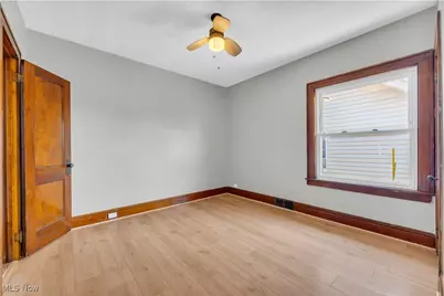 9806 Sladden Avenue #2/UP, Garfield Heights, OH 44125 - Photo 15