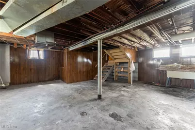 9806 Sladden Avenue #2/UP, Garfield Heights, OH 44125 - Photo 21