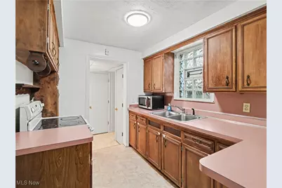 2200 Carabel Avenue, Oakwood, OH 44107 - Photo 13