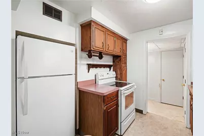 2200 Carabel Avenue, Oakwood, OH 44107 - Photo 15