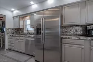 30116 Barjode Rd, Willowick, OH 44095 - Photo 27