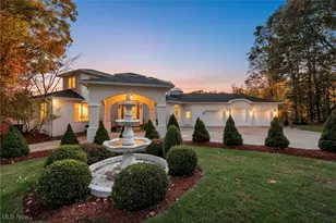 8709 Deer Creek Dr, Grandview Heights, OH 44147 - Photo 1