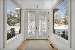 8709 Deer Creek Dr, Grandview Heights, OH 44147 - Photo 3