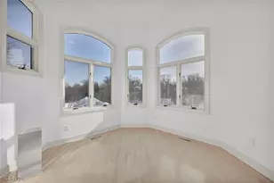 8709 Deer Creek Dr, Grandview Heights, OH 44147 - Photo 29